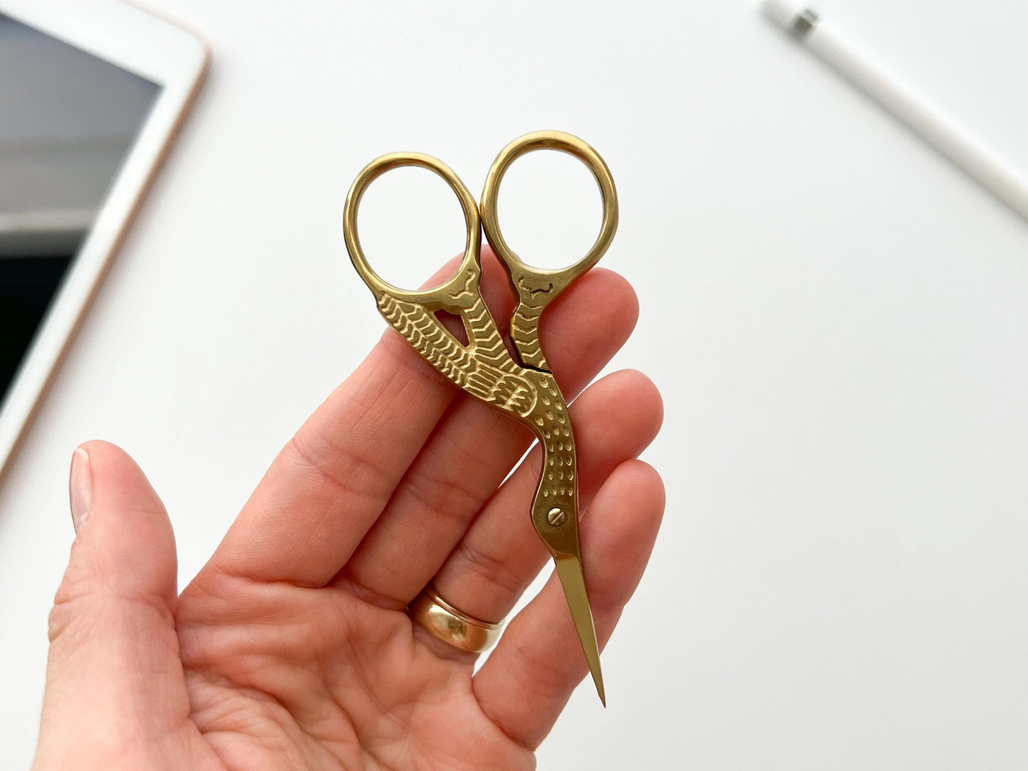 MDS-002 BIRD SCISSORS - GOLD