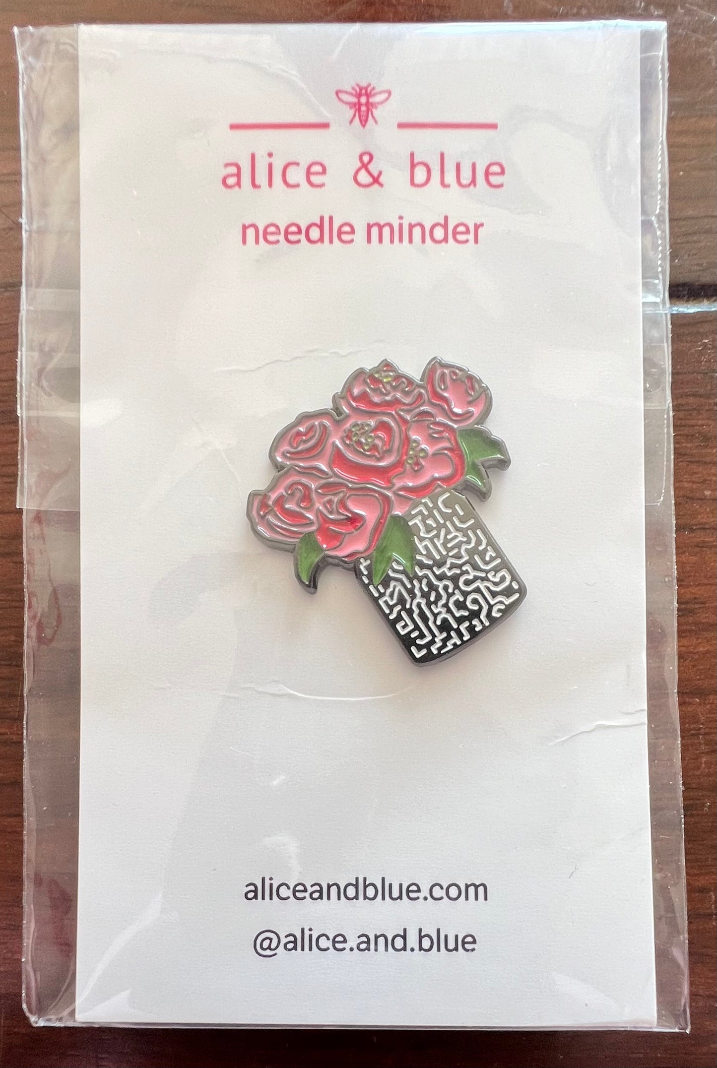 AB-NM Pink Peonies Needle Minder